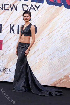 Zendaya OnlyFans Leaked Free Thumbnail Picture - #k8e6At1U90