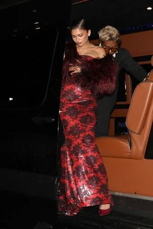 Zendaya OnlyFans Leaked Free Thumbnail Picture - #kfrFgP1r26