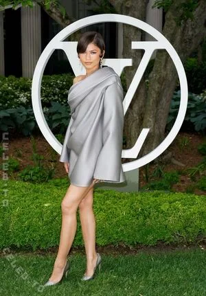 Zendaya OnlyFans Leaked Free Thumbnail Picture - #lUmzabveLu