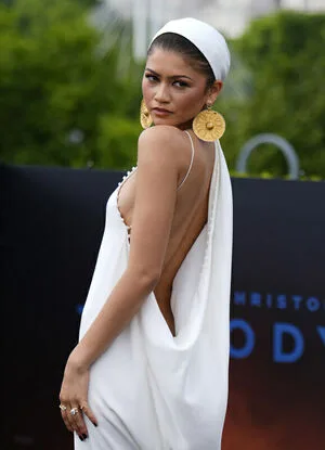 Zendaya OnlyFans Leaked Free Thumbnail Picture - #pfJfMwAe4M