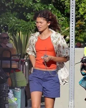 Zendaya OnlyFans Leaked Free Thumbnail Picture - #r3cSCepm79