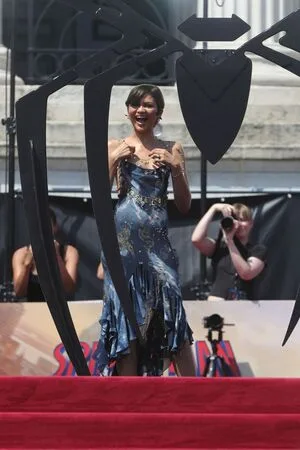 Zendaya OnlyFans Leaked Free Thumbnail Picture - #thCM6vJLG0