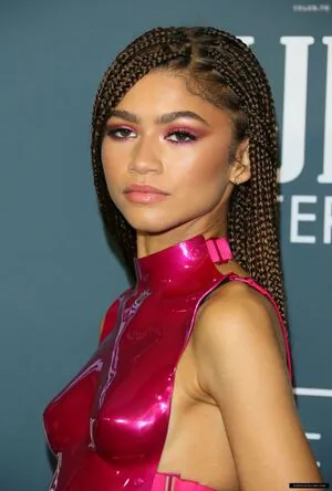 Zendaya OnlyFans Leaked Free Thumbnail Picture - #1z5tqB5may