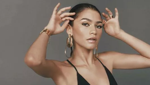 Zendaya OnlyFans Leaked Free Thumbnail Picture - #2U6di8BYvc