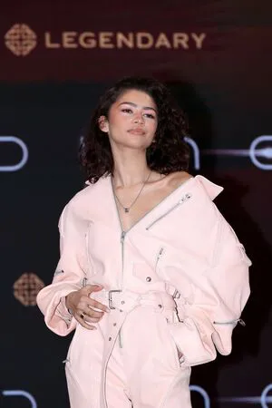 Zendaya OnlyFans Leaked Free Thumbnail Picture - #4QQ9AjSZ9g