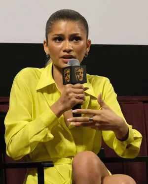 Zendaya OnlyFans Leaked Free Thumbnail Picture - #5cpUnF6FND