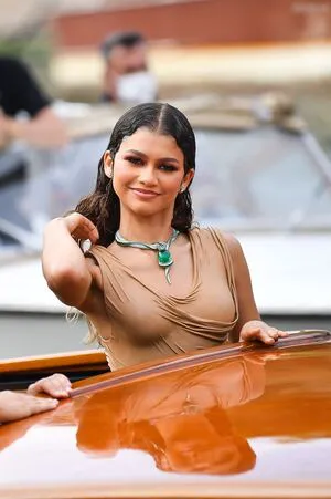 Zendaya OnlyFans Leaked Free Thumbnail Picture - #7MIPFgSCzl