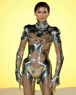 Zendaya OnlyFans Leaked Free Thumbnail Picture - #7snLBSEPBe