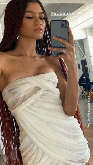 Zendaya OnlyFans Leaked Free Thumbnail Picture - #A0PDysUsT2