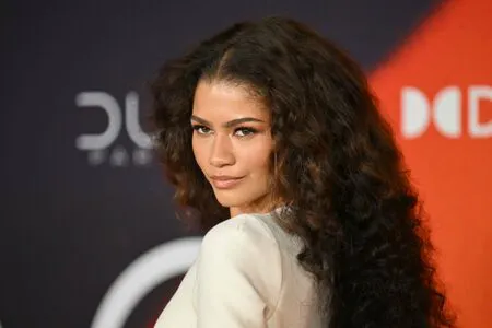 Zendaya OnlyFans Leaked Free Thumbnail Picture - #BbyauSnkmE