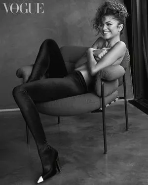 Zendaya OnlyFans Leaked Free Thumbnail Picture - #Cx0lfbASHd