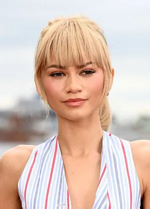 Zendaya OnlyFans Leaked Free Thumbnail Picture - #Cy4EhPGAvj