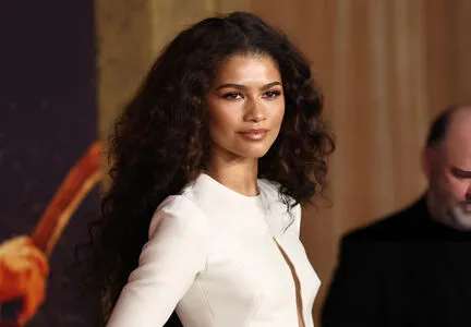 Zendaya OnlyFans Leaked Free Thumbnail Picture - #KkgaGfNDfd