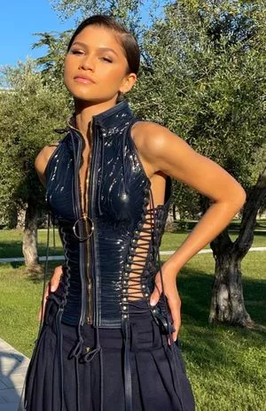 Zendaya OnlyFans Leaked Free Thumbnail Picture - #MEBJIqlEa3