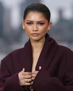 Zendaya OnlyFans Leaked Free Thumbnail Picture - #Wc1uAEJbsn