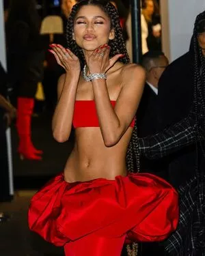 Zendaya OnlyFans Leaked Free Thumbnail Picture - #fNOamVp5DR