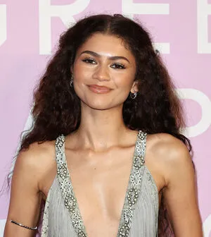 Zendaya OnlyFans Leaked Free Thumbnail Picture - #fScZ2Xi72T