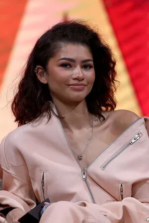 Zendaya OnlyFans Leaked Free Thumbnail Picture - #pkMIX1x6sR