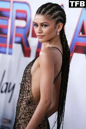 Zendaya OnlyFans Leaked Free Thumbnail Picture - #v6XVTRN4e4