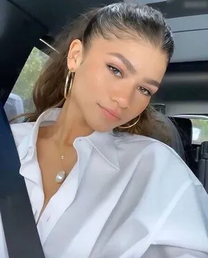 Zendaya OnlyFans Leaked Free Thumbnail Picture - #vNoscXBm59