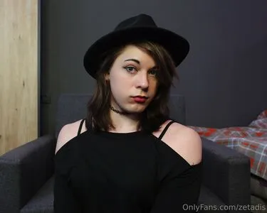 Zetadis OnlyFans Leaked Free Thumbnail Picture - #RhRMBhvp2a