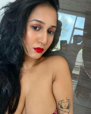 Zewwandi OnlyFans Leaked Free Thumbnail Picture - #ChLmuUmgH3