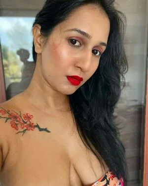 Zewwandi OnlyFans Leaked Free Thumbnail Picture - #HOZoBM4m4A