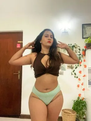 Zewwandi OnlyFans Leaked Free Thumbnail Picture - #Id18x9CNLU