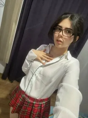 Zeynep Ag OnlyFans Leaked Free Thumbnail Picture - #SFWIt8KNEY