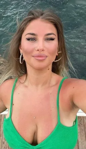 Zeynep OnlyFans Leaked Free Thumbnail Picture - #ADBJZeFogA