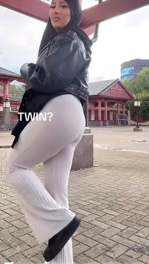 Zeynohijabi OnlyFans Leaked Free Thumbnail Picture - #MButRAccpl