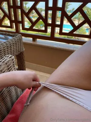Zeynylons OnlyFans Leaked Free Thumbnail Picture - #FgHQ3ucNtr