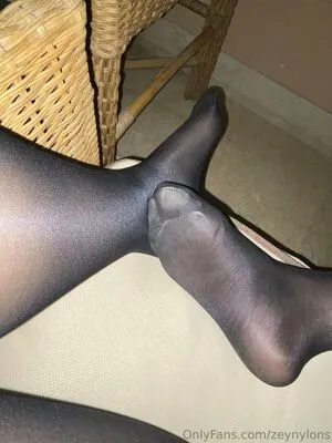 Zeynylons OnlyFans Leaked Free Thumbnail Picture - #QkFW3e7Sal