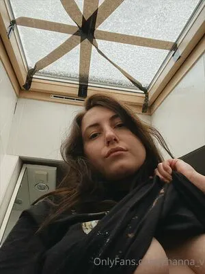 Zhanna V OnlyFans Leaked Free Thumbnail Picture - #VKL8sUy0Z1