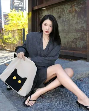 Zhiyunxi3996 OnlyFans Leaked Free Thumbnail Picture - #1zdAVTX7vC
