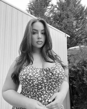 Zina Hadid OnlyFans Leaked Free Thumbnail Picture - #9eAFOUX0eA