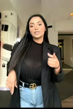Zina Hadid OnlyFans Leaked Free Thumbnail Picture - #GphllGJA43