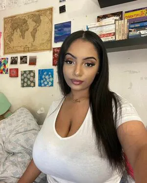 Zina Hadid OnlyFans Leaked Free Thumbnail Picture - #W4WlsjSB0z
