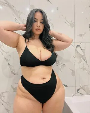 Zina Hadid OnlyFans Leaked Free Thumbnail Picture - #cpg5g112uc