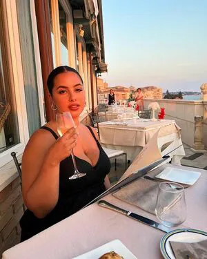 Zina Hadid OnlyFans Leaked Free Thumbnail Picture - #lbZTjgt21d