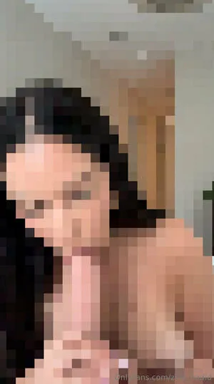 Zina Hadid OnlyFans Leaked Free Thumbnail Picture - #w6V0L3UZ4u