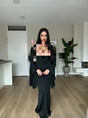 Zina Hadid OnlyFans Leaked Free Thumbnail Picture - #yrl4407Skk