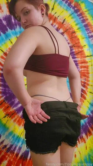 Zippynippyhippy OnlyFans Leaked Free Thumbnail Picture - #g8CBsv4Onq