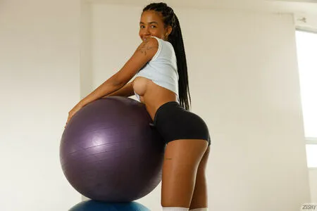 Zishy OnlyFans Leaked Free Thumbnail Picture - #0VbC871hJk