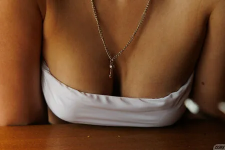 Zishy OnlyFans Leaked Free Thumbnail Picture - #3dOGIa1M7w