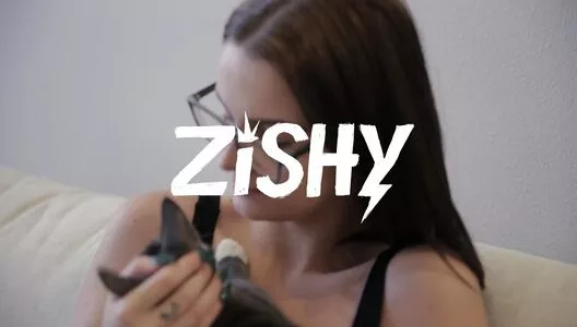 Zishy OnlyFans Leaked Free Thumbnail Picture - #9oN0K9GoA5