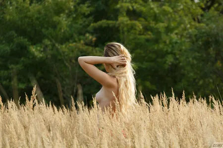 Zishy OnlyFans Leaked Free Thumbnail Picture - #F0232bks2F