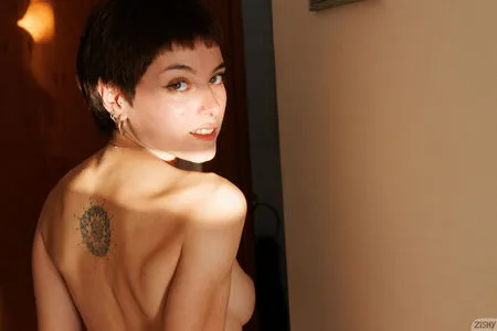 Zishy OnlyFans Leaked Free Thumbnail Picture - #Ja885AF3Nq