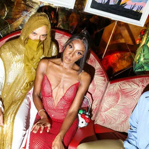 Ziwef OnlyFans Leaked Free Thumbnail Picture - #KkVsQKoxfM