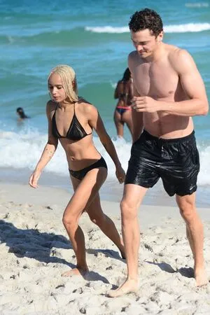 Zo Kravitz OnlyFans Leaked Free Thumbnail Picture - #DF9hnawe7S